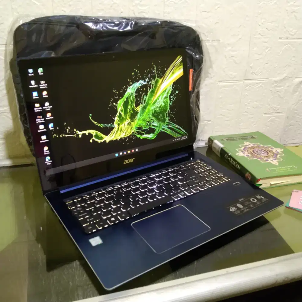 Laptop Acer Swift core i7 ram 8gb sdd M2 256gb layar fhd