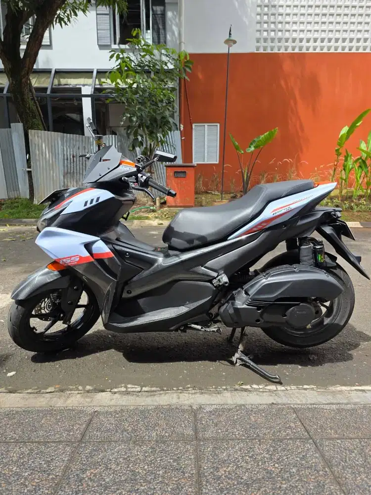 Yamaha Aerox New 2024 non-ABS Modifikasi Mulus Terawat Siap Jalan