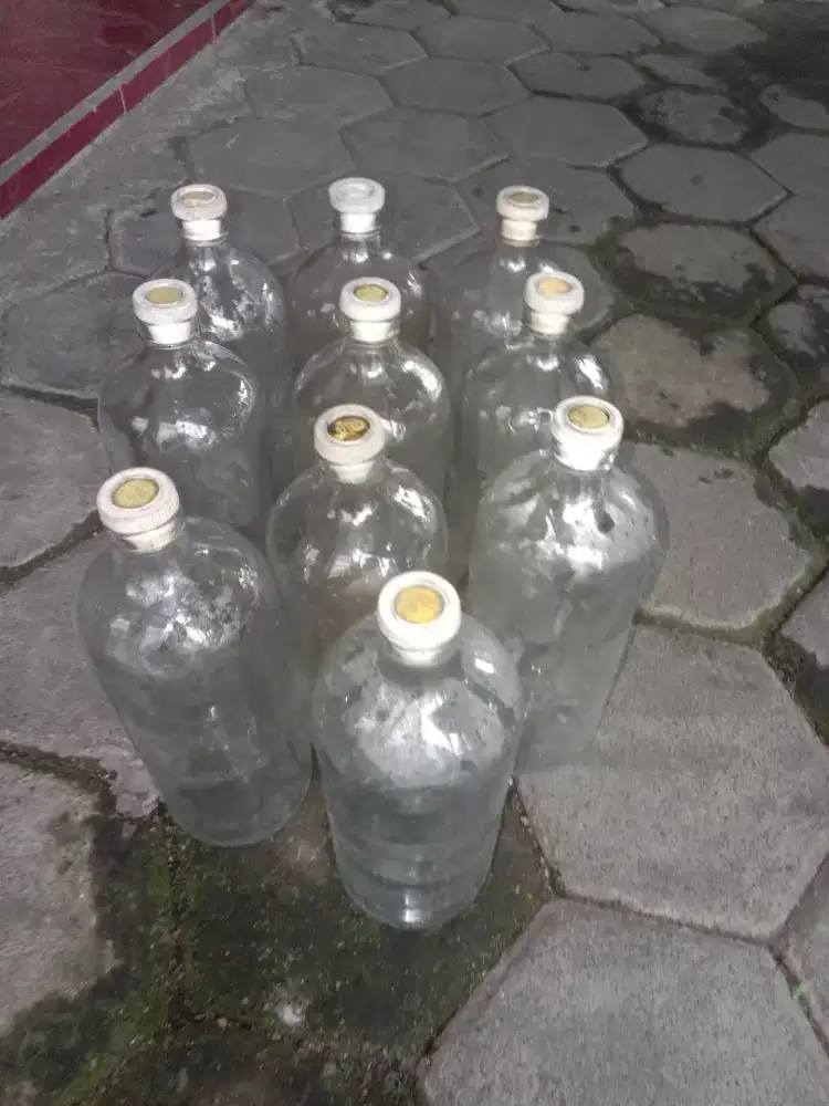10 botol bensin