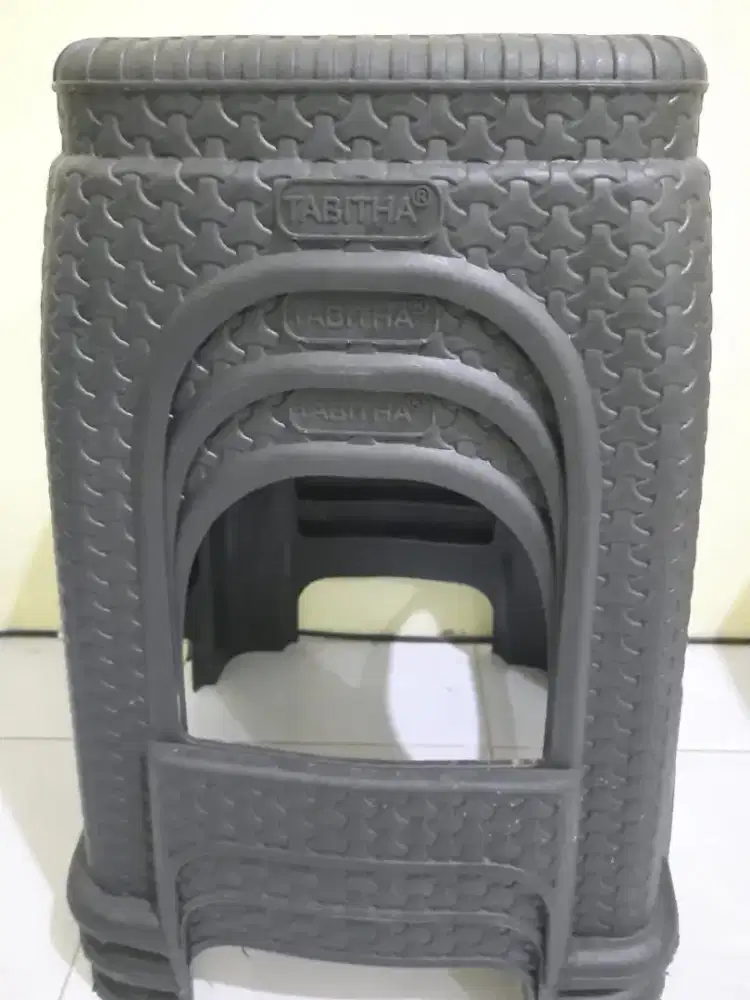 Kursi Plastik Tabitha