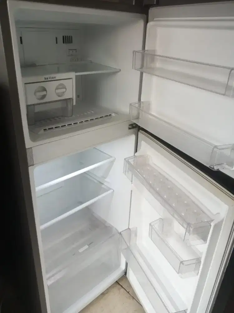 Jual bu kulkas 2 pintu normal no kendala merk LG INVERTER