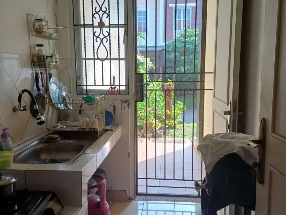 Di jual rumah Legenda Wisata Galileo