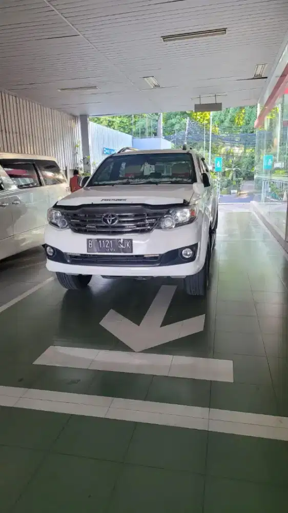 Toyota Fortuner 2.7 bensin