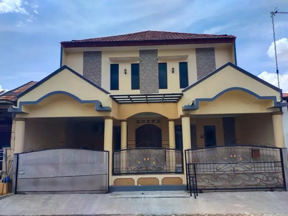 Dijual Rumah 2 Lantai SHM Dekat Metropolitan Mall Cileungsi