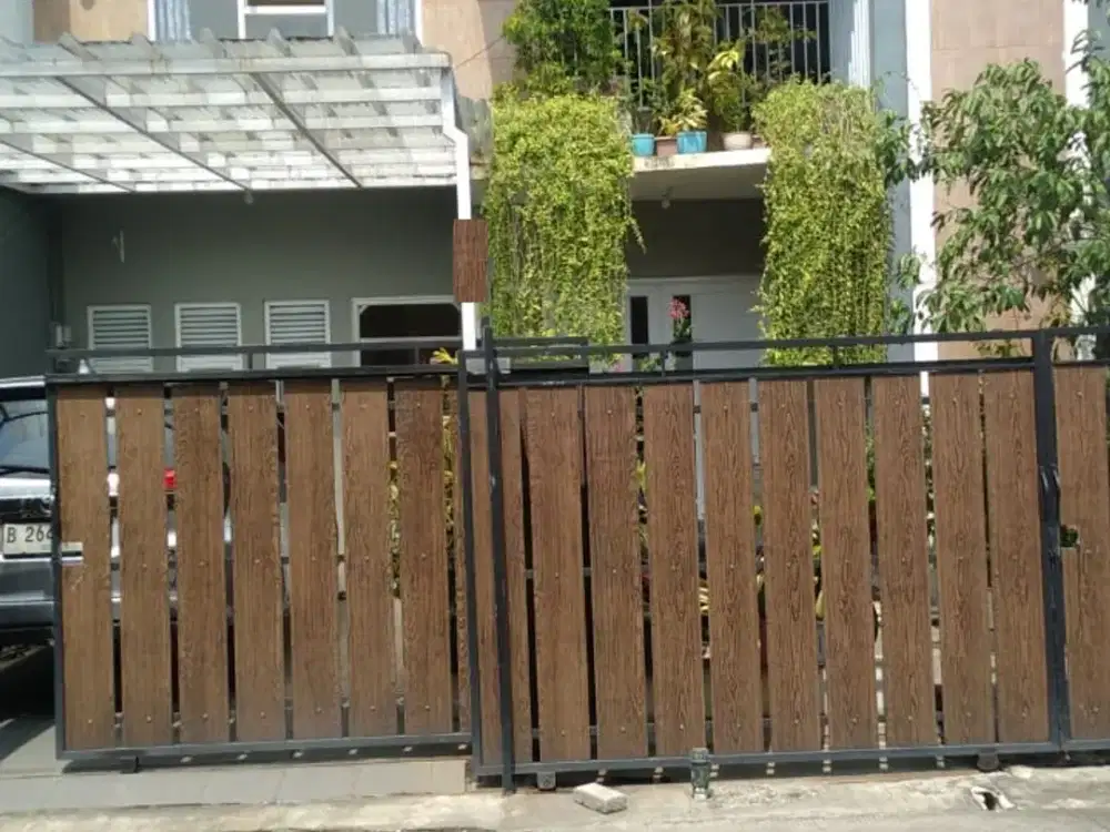 Dijual Cepat Rumah 2 Lantai Siap Huni SHM Tytyan Indah Bekasi