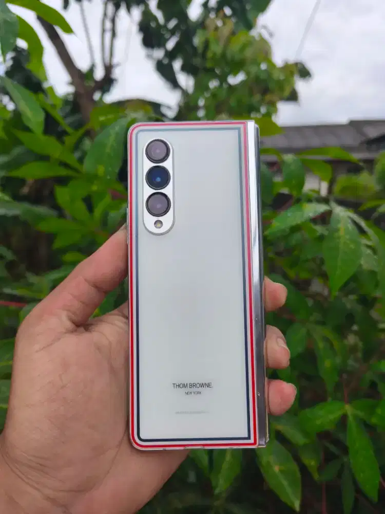 Samsung z fold 3 12/512 gb thom browne