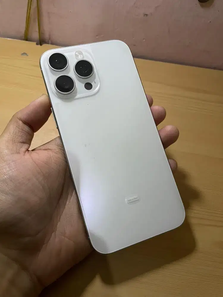 iPhone 16 promax 256gb ibox garansi on april 2026