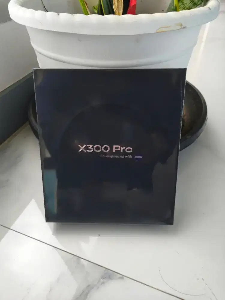 Vivo X300 Pro 16/512 White New, resmi dan masih segel