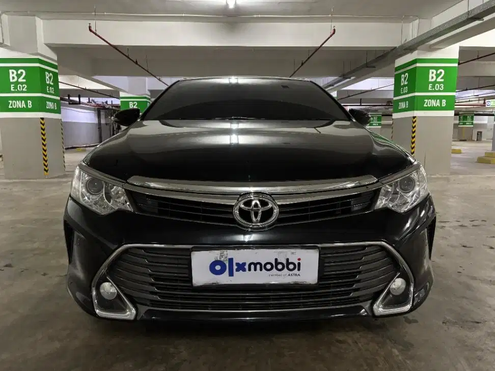 LOW DP Toyota Camry 2.4 V Bensin-AT 2015 SXG
