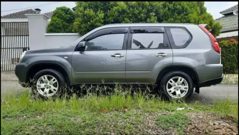 Nissan Xtrail T31 tahun 2011 ,siap pakai.
