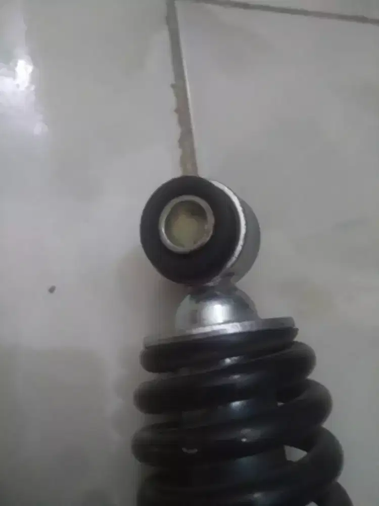 Dijual shock breaker motor Yamaha gear ORI