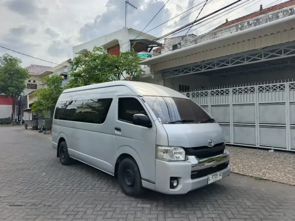 Toyota Hiace 2.5 Comuter manual 2014