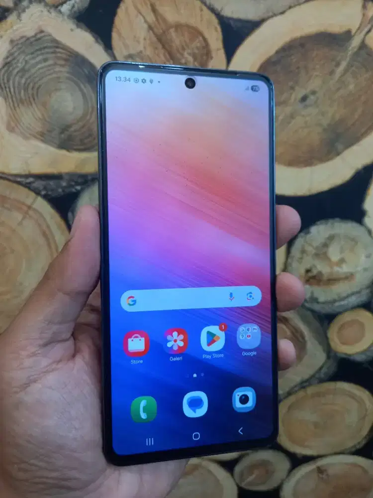 Samsung Galaxy A73 5G Fullset ada minus dibaca