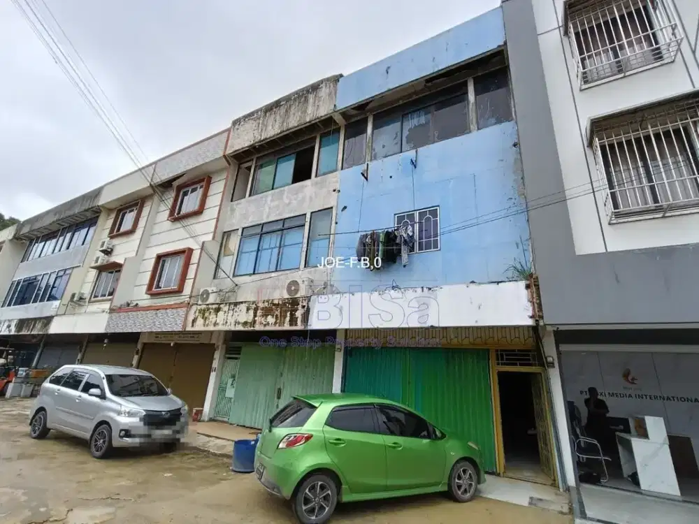 Ruko 3 Lantai di Sakura Permai – Batu Ampar