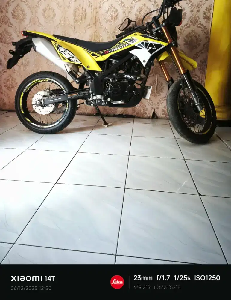 Kawasaki dtracker 150 SE tahun 2020