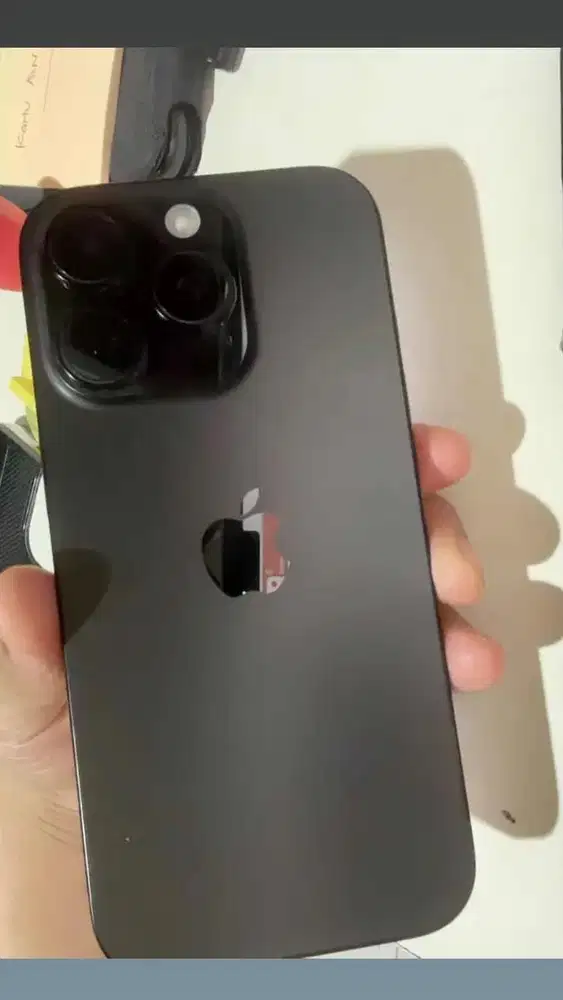 JUAL IPHONE 16 PRO 128GB  HITAM, GARANSI MEI 2026 IBOX!