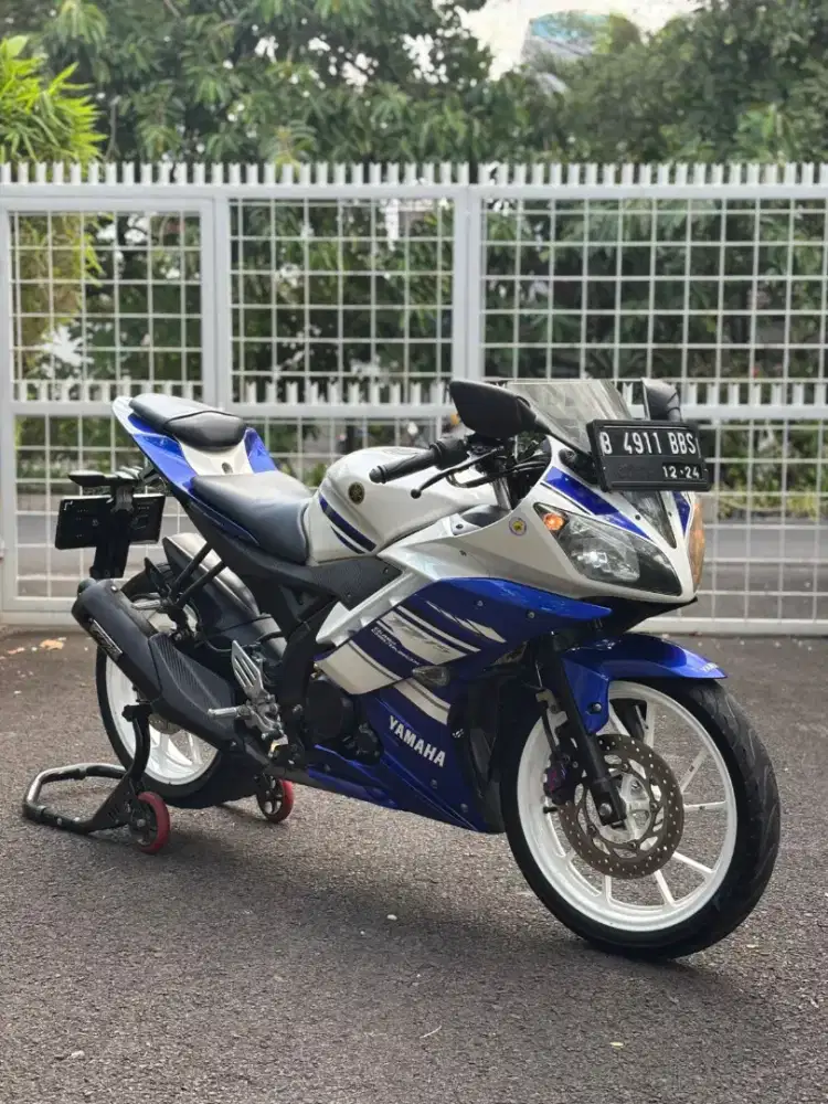 Yamaha R15 V2 2014