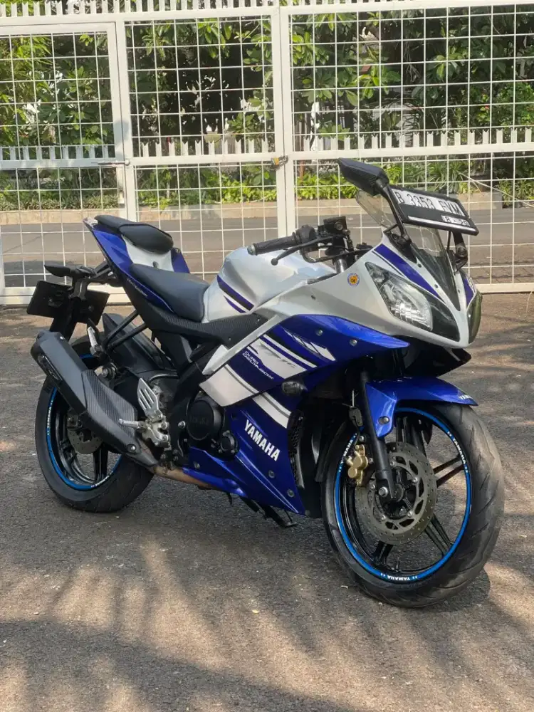 Yamaha R15 V2 2014