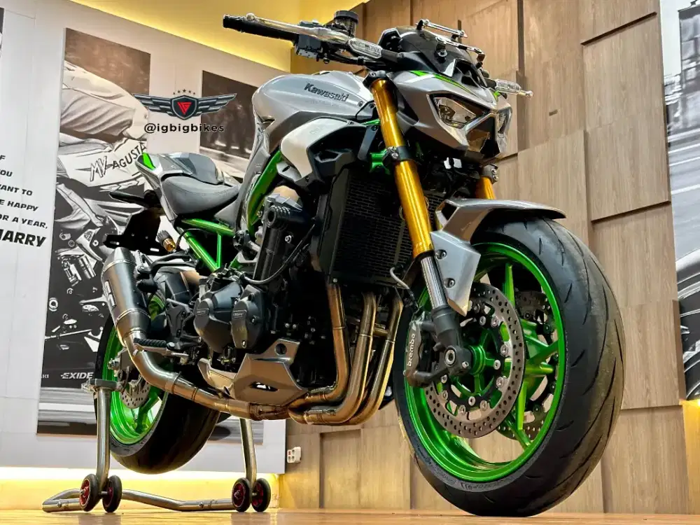 Kawasaki Z900 SE Metallic 2025