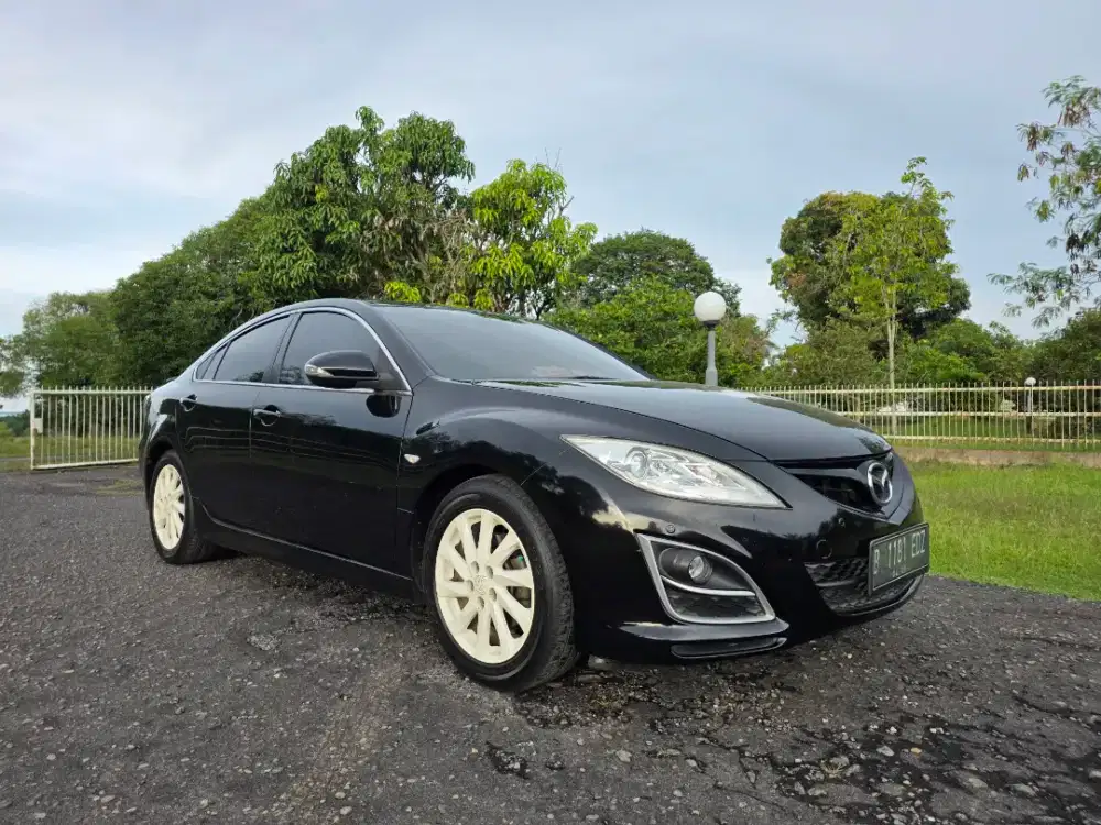 Mazda 6 2011 Hitam