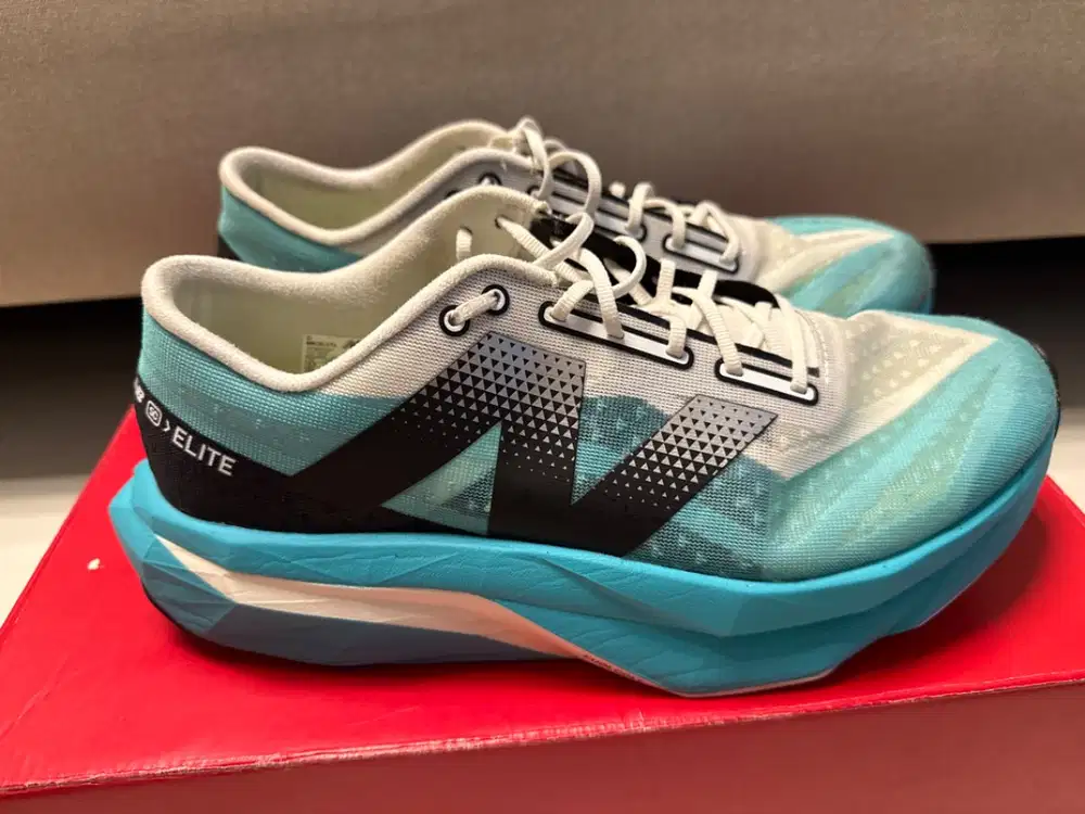 New Balance SC Elite V4 - US 10