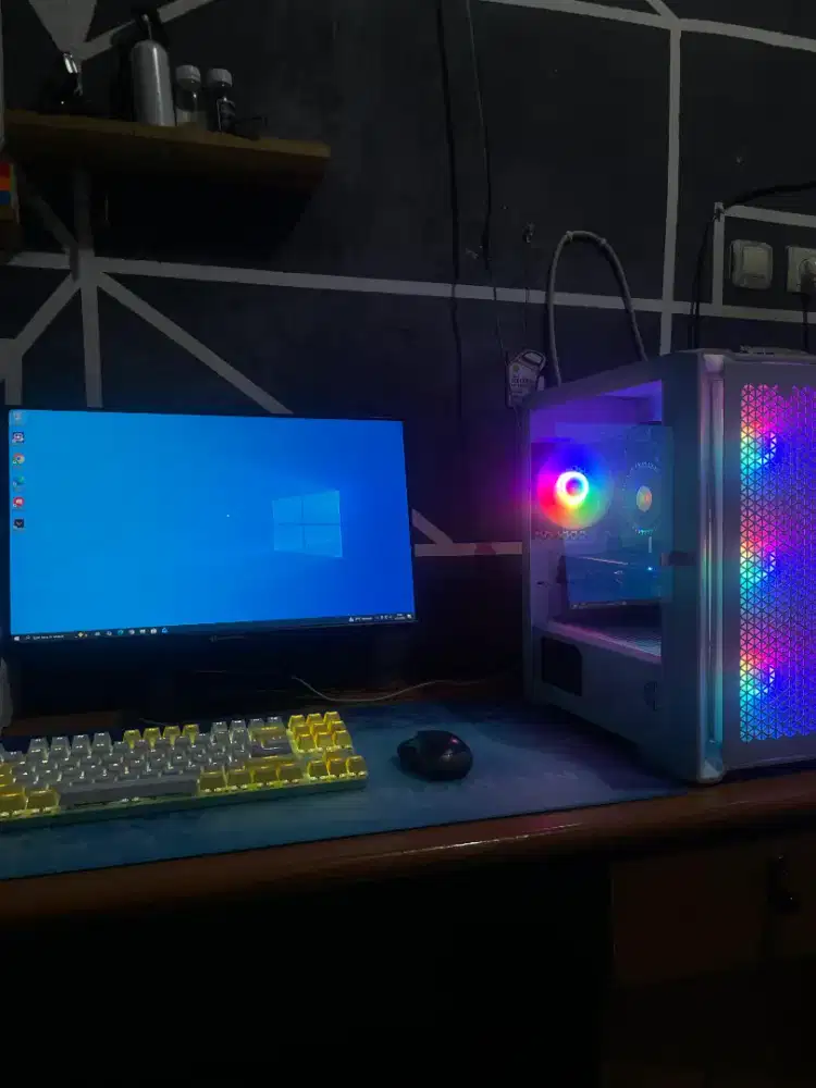 Jual saja Cepat PC Fullset Monitor gen 12f VGA cepat BU