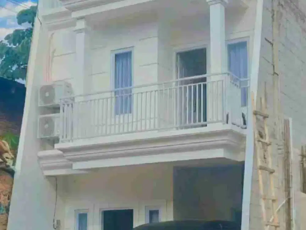 rumah 700 jutaan cililitan jaktim