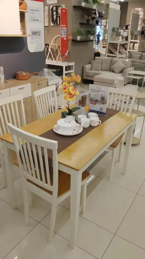 Meja Makan Set Yuma