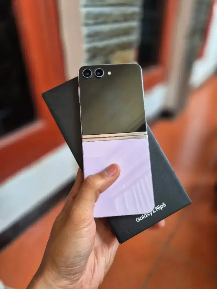 Samsung Z Flip 5 8/256GB Resmi Sein Lavender Lengkap