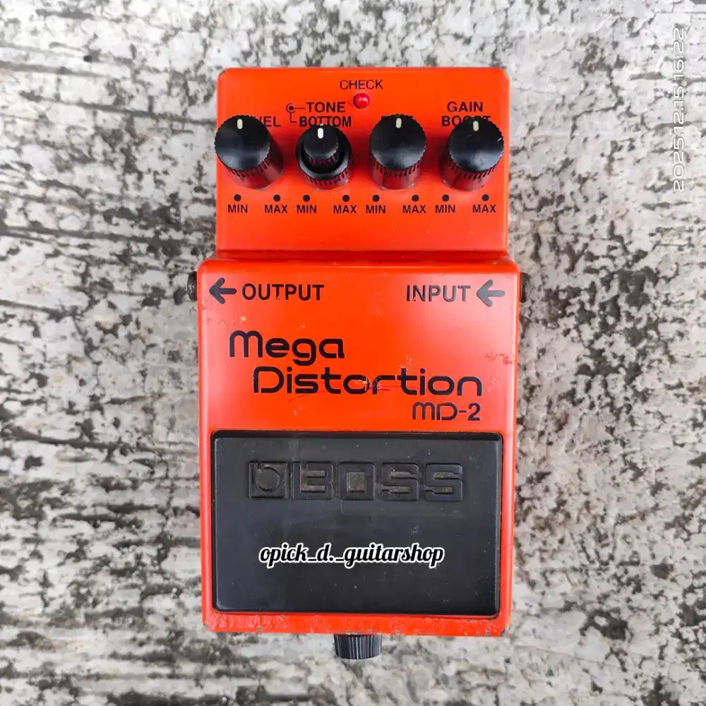 Efek gitar boss Mega Distorsion MD-2 murah
