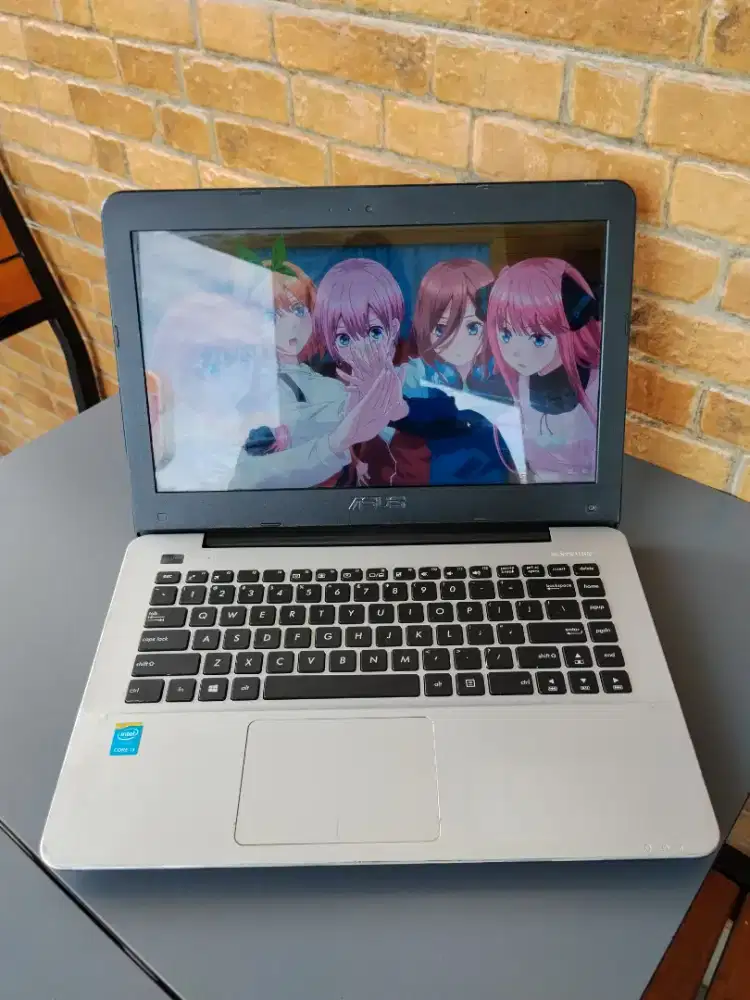 Laptop asus core i3