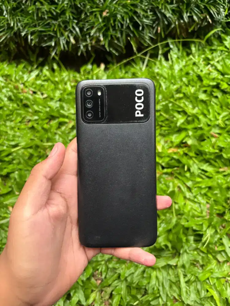 Di jual hp poco m3 4/64gb