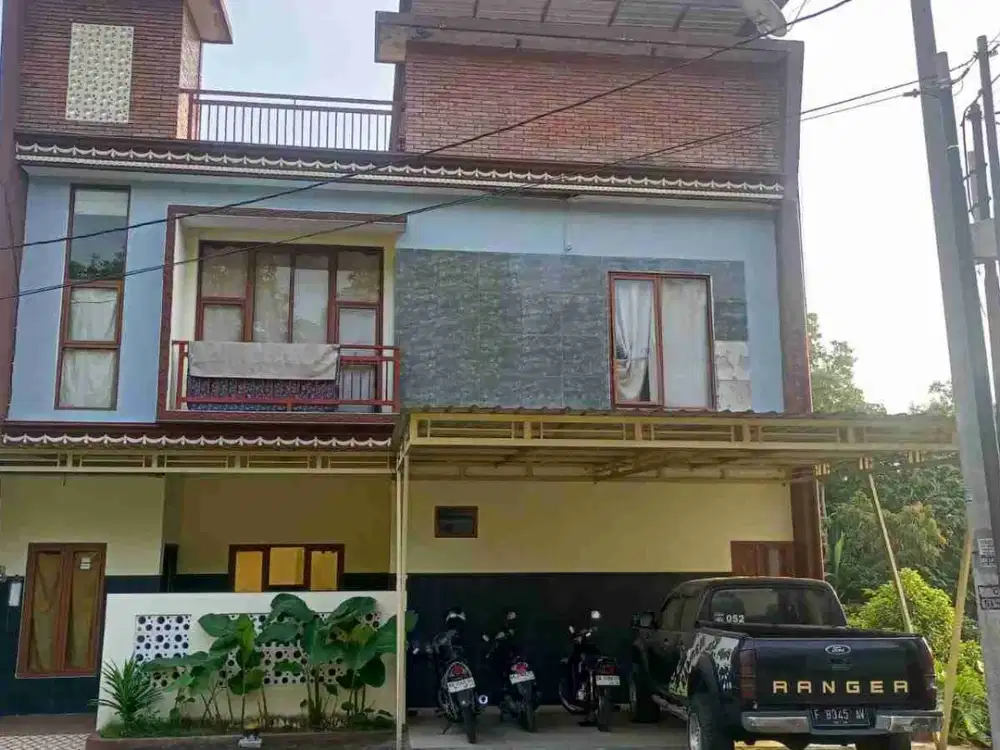 DIJUAL RUMAH MEWAH MEGAH 2LANTAI SUROBAYAN SEDAYU SLEMAN