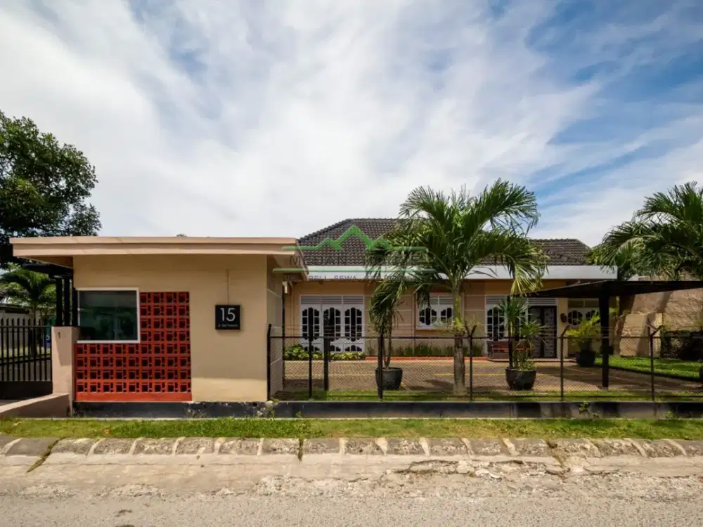 VILLA HOOK LUX JL. SEI PETANI