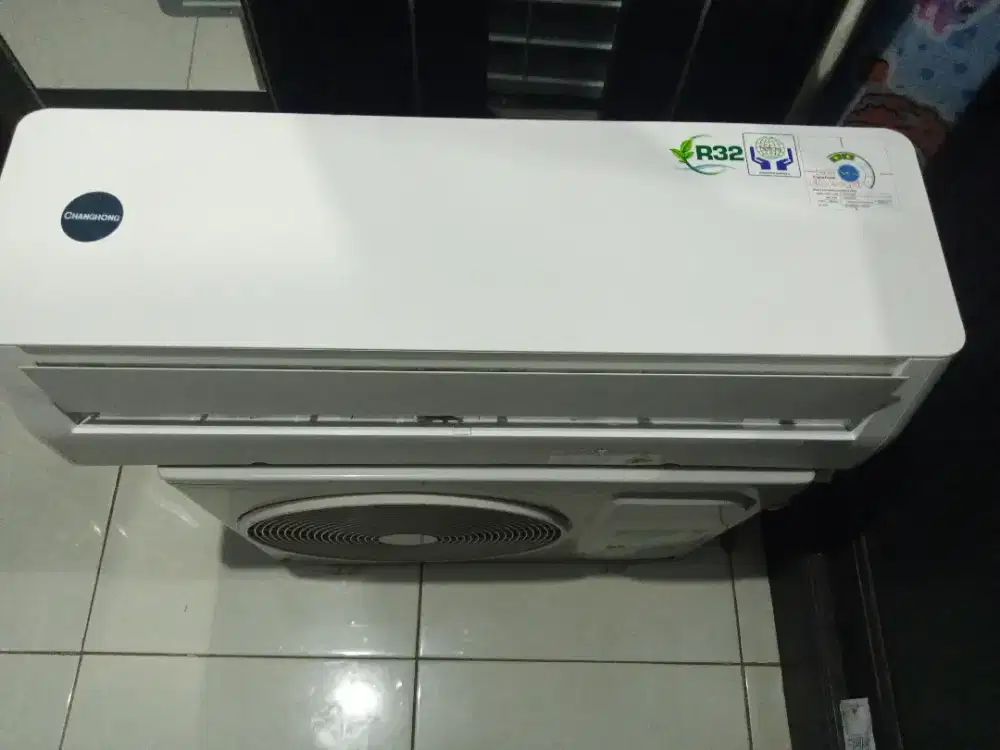 Jual AC split second 1 PK ( bergaransi )