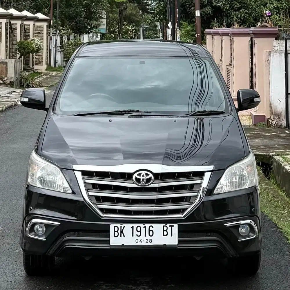 Toyota Innova V 2.0 Matic B 2013