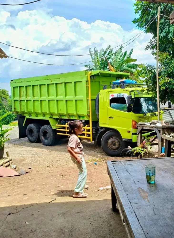 Hino FM260JD 6x10 2012 / Tronton / Lohan
