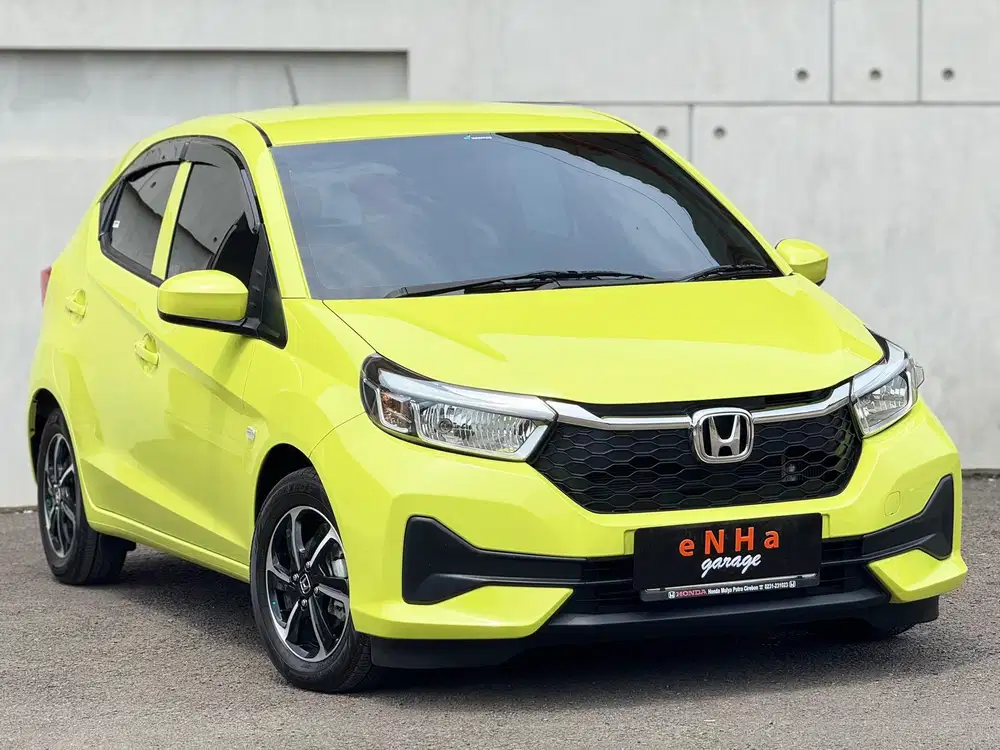 KM 6rb.. All New Honda BRIO E CVT A/T 2023.. eNHa garage Semarang..