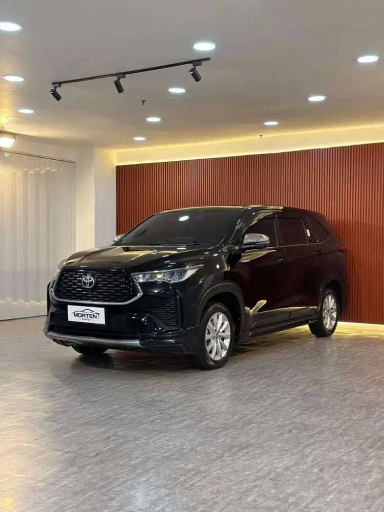 Toyota Kijang Innova Zenix V Hybrid Modelista AT Tahun 2023 Km 10 rb