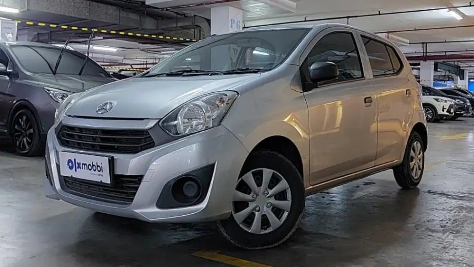 TDP 4,JT Daihatsu Ayla 1.0 D Bensin-MT Silver 2019