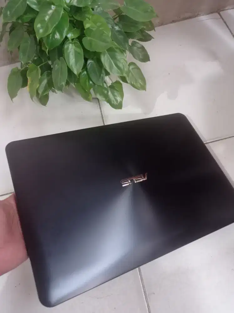 ASUS X555B AMD Radeon A9 Gen 7