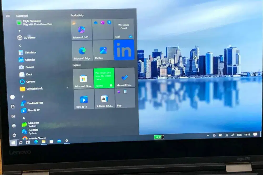 Laptop Desain Grafis Lenovo 370 Core i5 Gen 7 RAM bisa Diupgrade