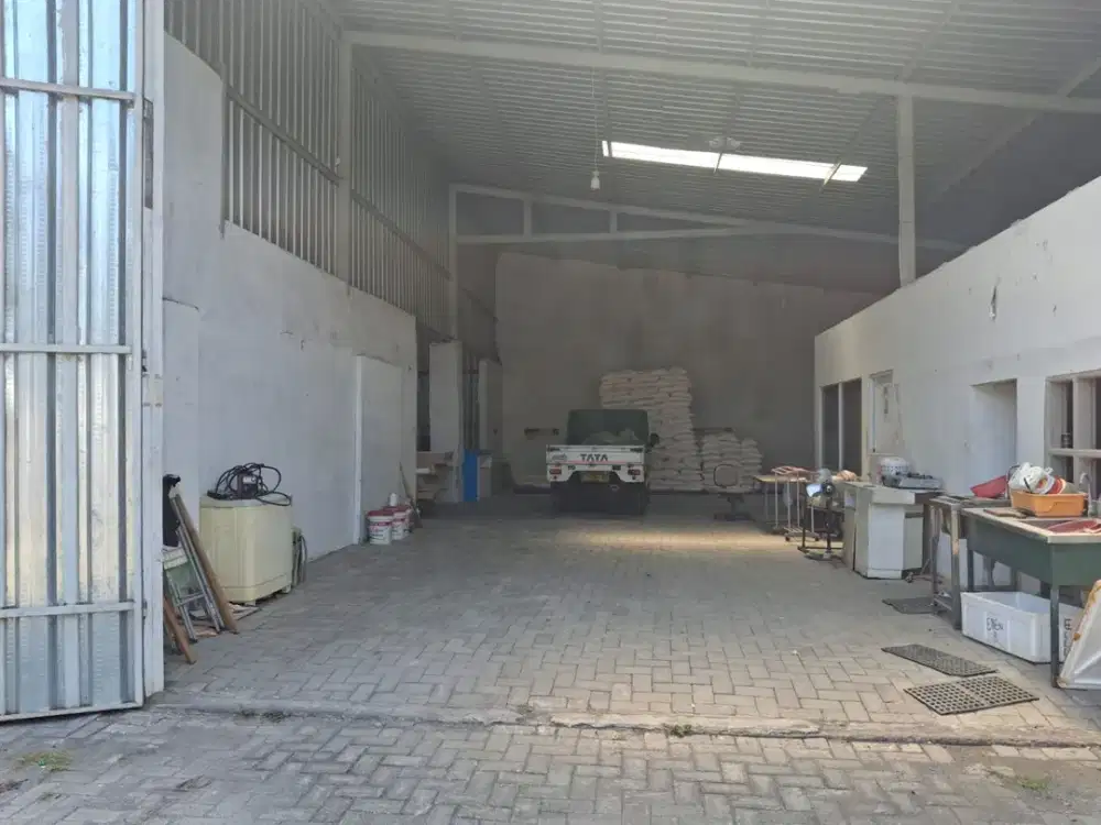 DISEWAKAN GUDANG DI BANYUMANIK