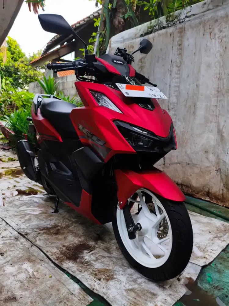 VARIO 160 TANGAN PERTAMA KILOMETER RENDAH
