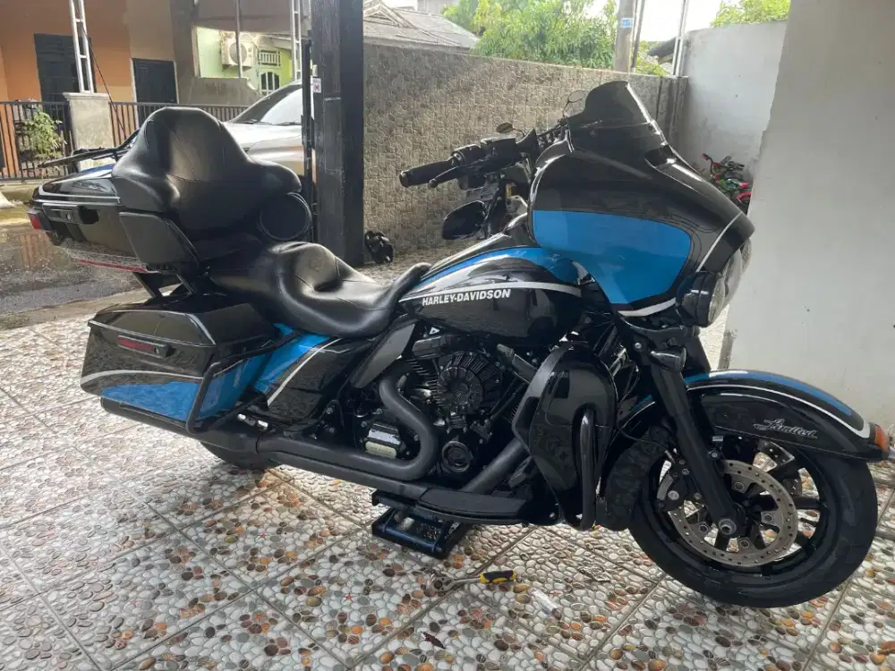 Harley Davidson Ultra M8 Tahun 2017