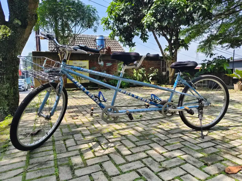 Sepeda tandem polygon