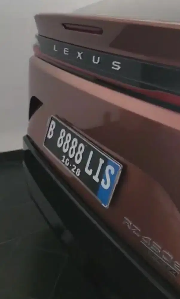 Murah Lexus RZ450E 2023 Listrik, kondisi seperti baru