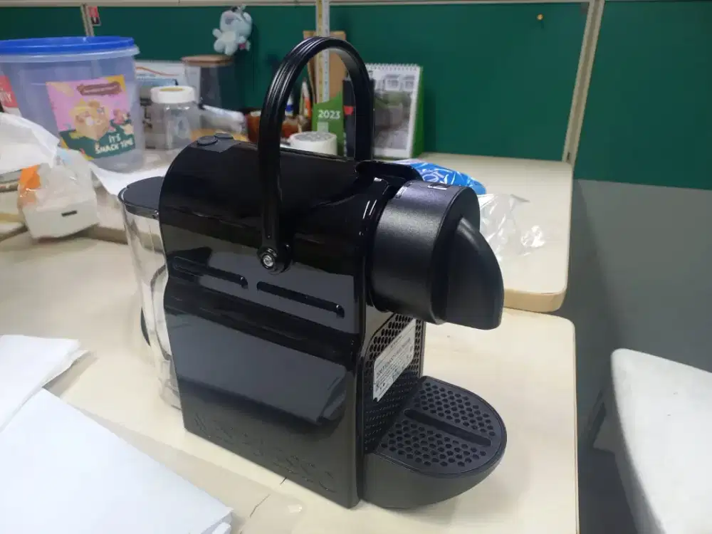 Mesin Kopi Nespress Inissia D40