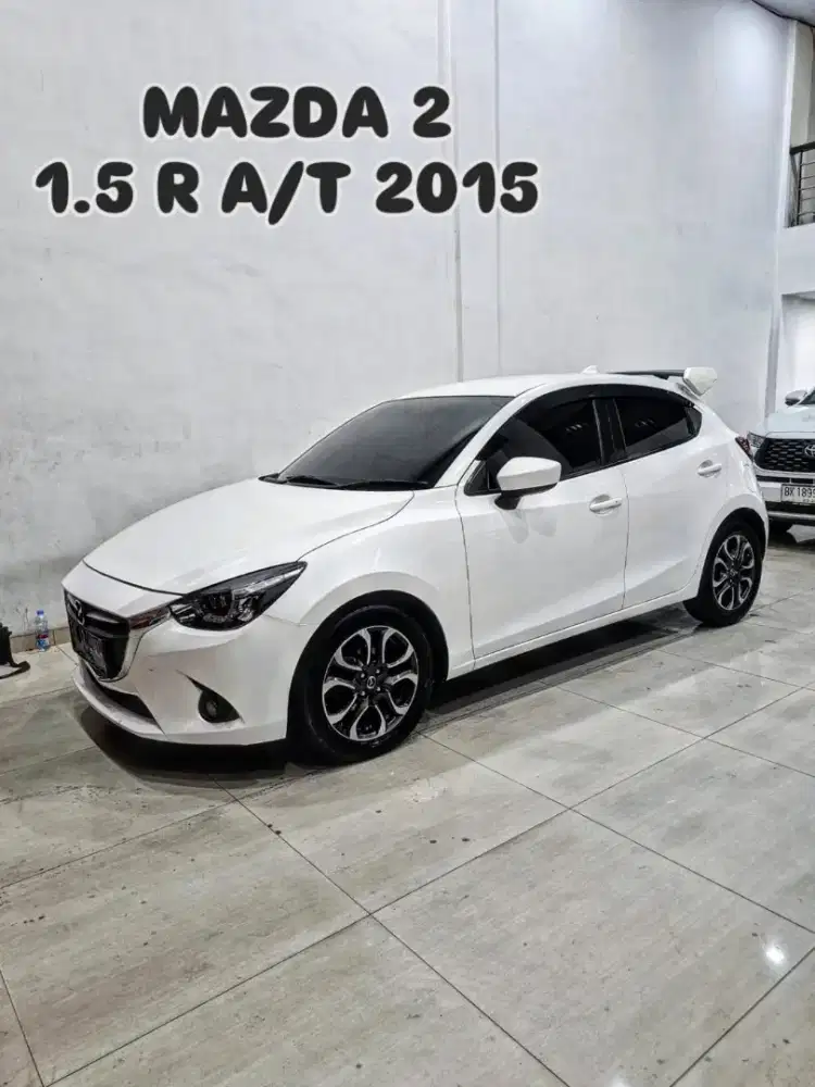(TDP 20JT) MAZDA 2 1.5 R Automatic 2015 / 2016 putih jazz yaris