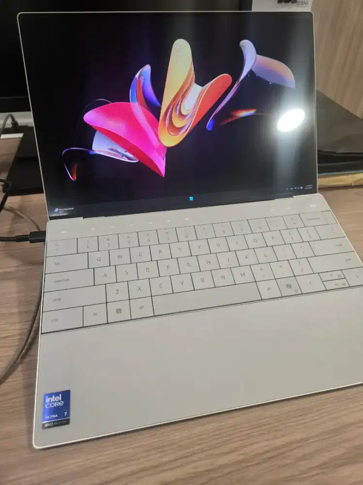 DELL XPS 13 9350 intel 7 Ultra 16Gb 512Gb